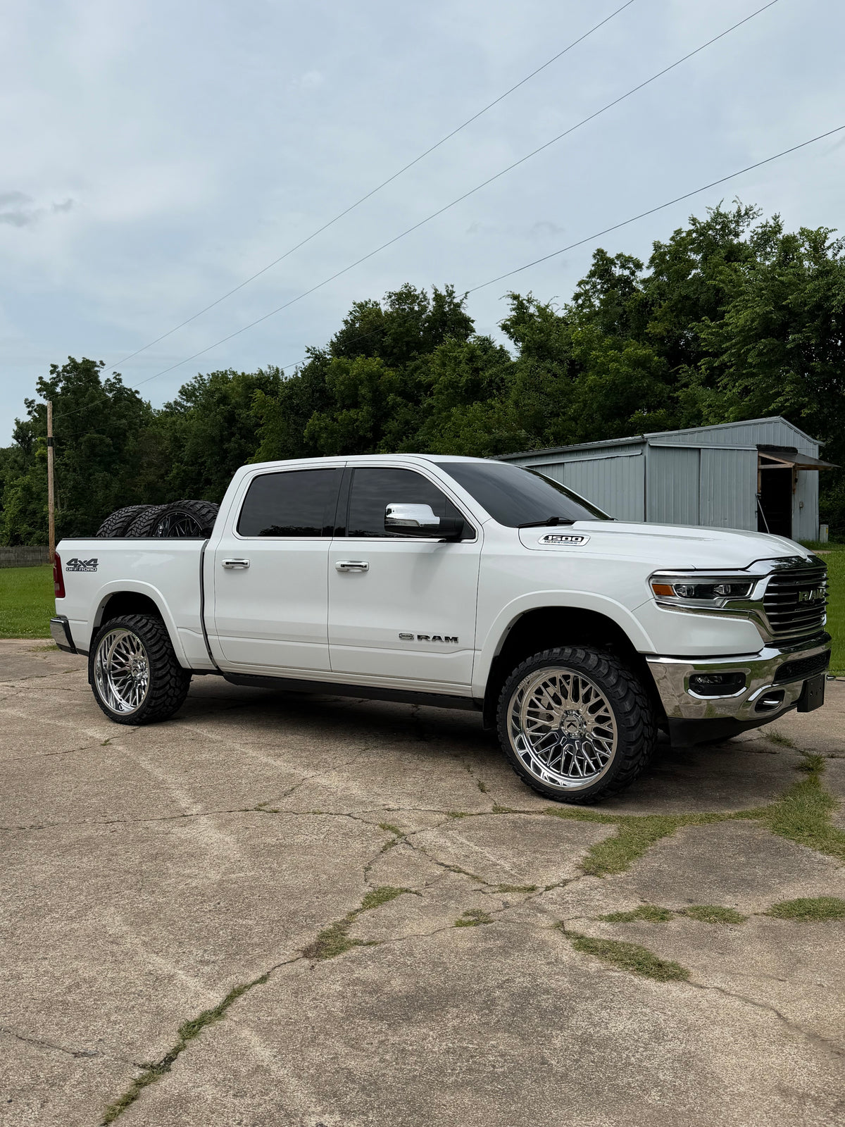 22' Longhorn 1500 - Photo 4