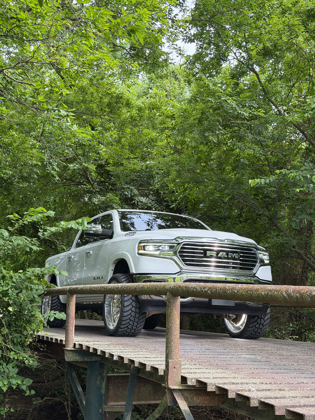 22' Longhorn 1500 - Photo 2